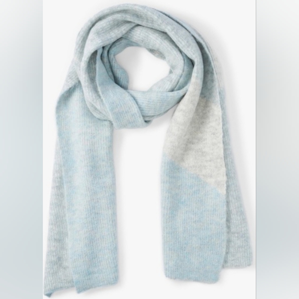 NWT Rag & Bone Jonie Blue Light Grey Scarf Wool Blend